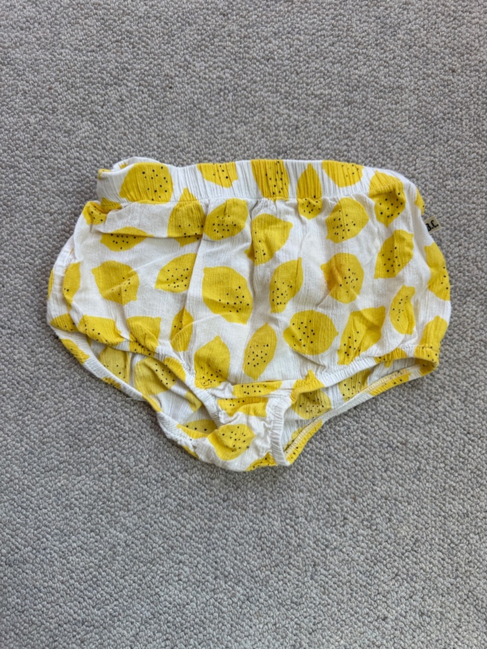 HTF Bobo Choses White Bloomers with Yellow Lemon Print